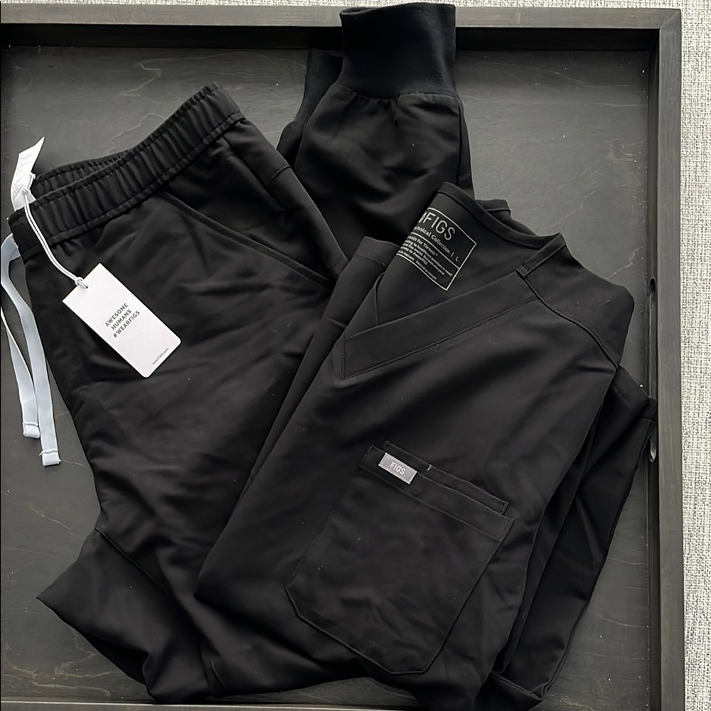 FIGS Men's Black Pants
